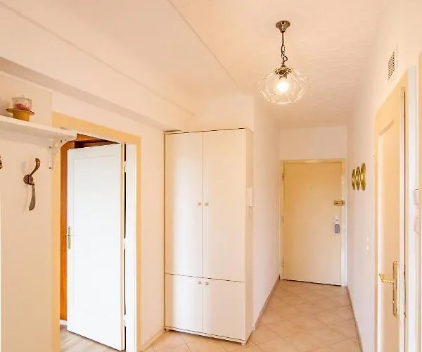 Apartment - Authentic Comfort, Self Check-in, Ac, Disney& Netflix *